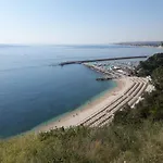 Viverenumana La Tua Casa In Centro A Pochi Passi Dal Mare Apartament *