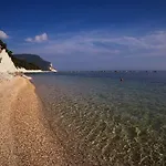 Apartament Viverenumana La Tua Casa In Centro A Pochi Passi Dal Mare Numana