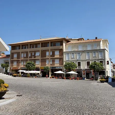 Viverenumana La Tua Casa In Centro A Pochi Passi Dal Mare Apartment