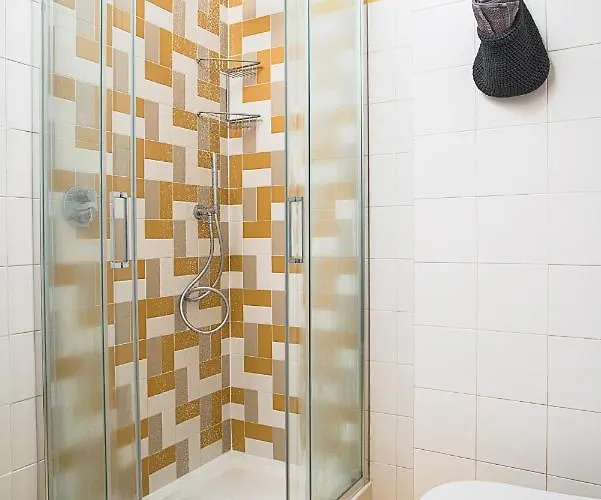 Viverenumana La Tua Casa In Centro A Pochi Passi Dal Mare Διαμέρισμα