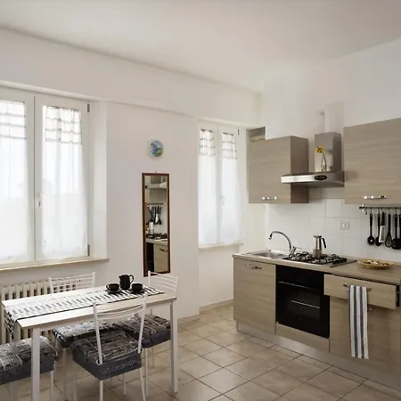 Viverenumana La Tua Casa In Centro A Pochi Passi Dal Mare Apartament