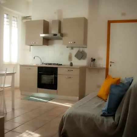 Lejlighed Viverenumana La Tua Casa In Centro A Pochi Passi Dal Mare