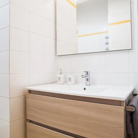 Viverenumana La Tua Casa In Centro A Pochi Passi Dal Mare Lejlighed *