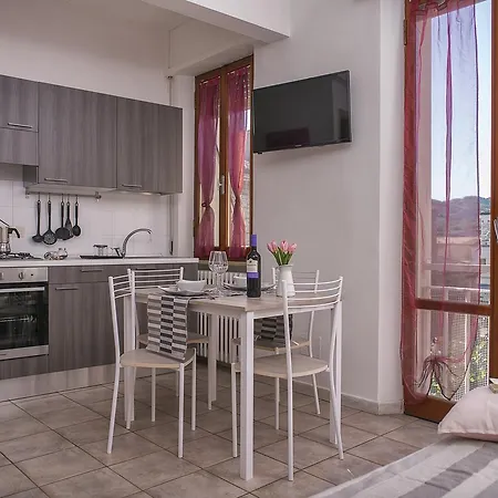 Viverenumana La Tua Casa In Centro A Pochi Passi Dal Mare Lejlighed