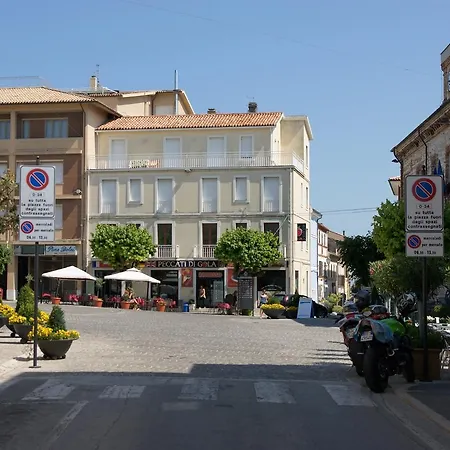 Viverenumana La Tua Casa In Centro A Pochi Passi Dal Mare *