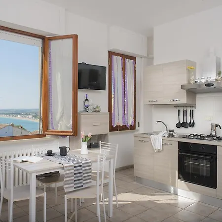 Viverenumana La Tua Casa In Centro A Pochi Passi Dal Mare * Numana