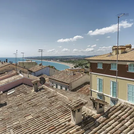 شقة Viverenumana La Tua Casa In Centro A Pochi Passi Dal Mare *