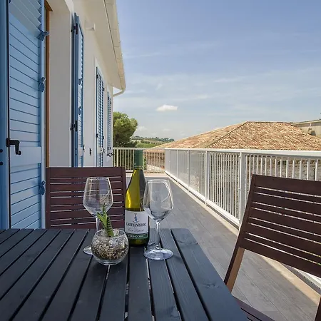 Lejlighed Viverenumana La Tua Casa In Centro A Pochi Passi Dal Mare